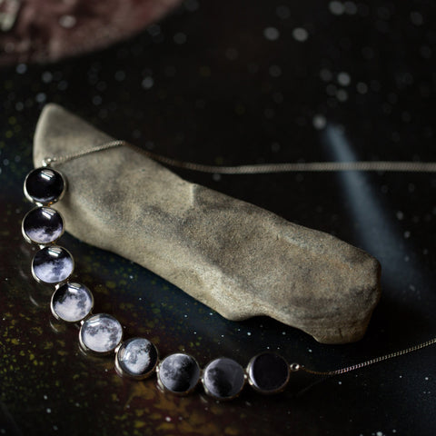 Curved Moon Phase Necklace in Silver